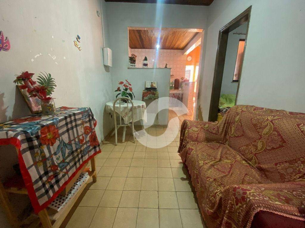 Casa à venda com 2 quartos, 340m² - Fonseca,Niterói