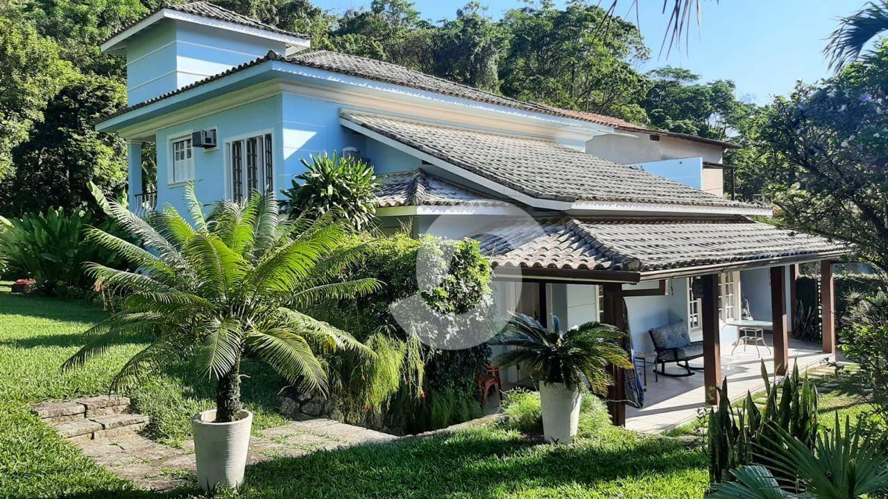 Casa à venda com 5 quartos, 316m² - Itaipu,Niterói
