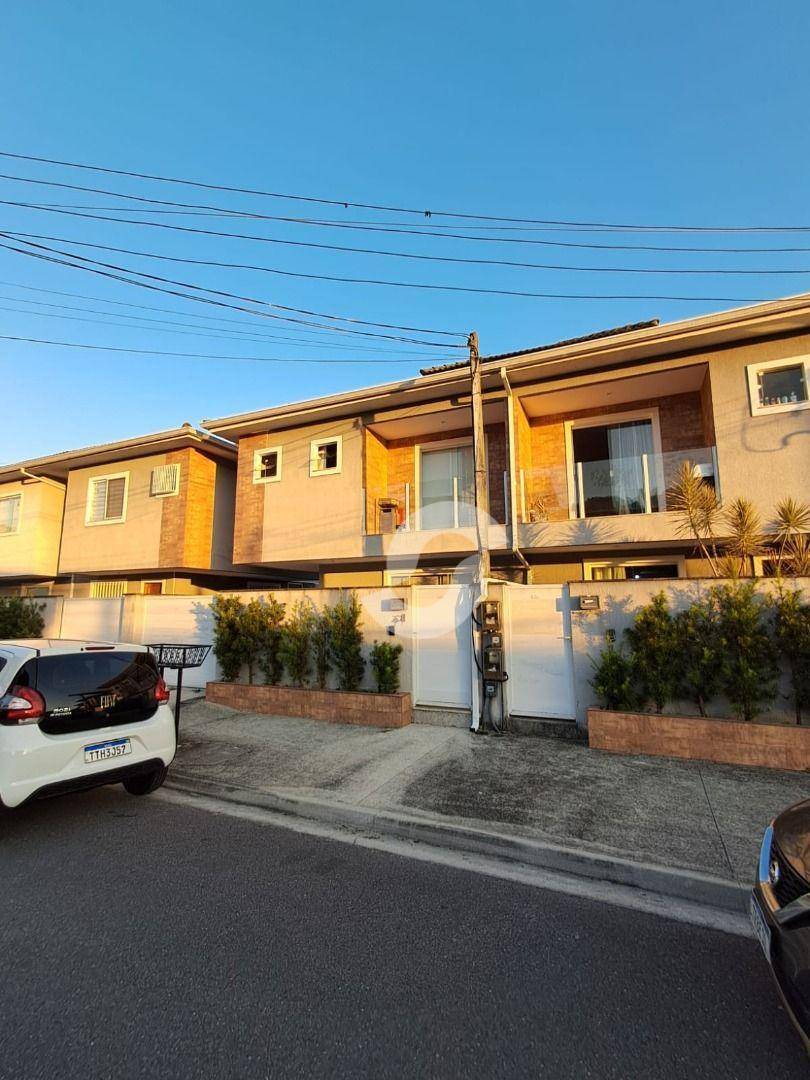 Casa à venda com 3 quartos, 95m² - Piratininga,Niterói