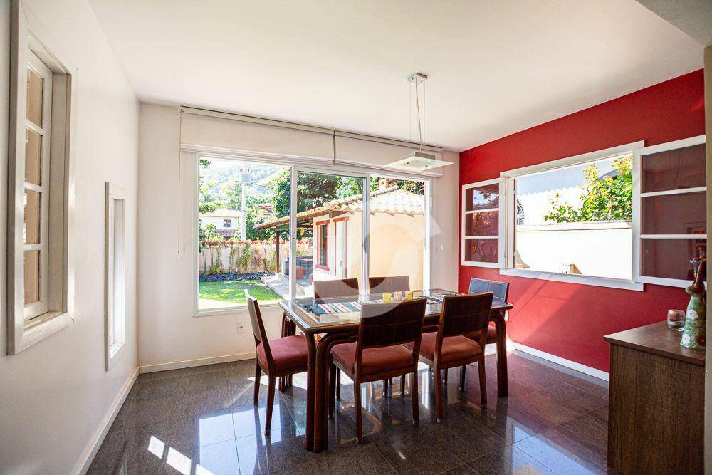  - Casa com 3 dormitórios à venda, 206 m² por R$ 3.500.000,00 - Itacoatiara - Niterói/RJ