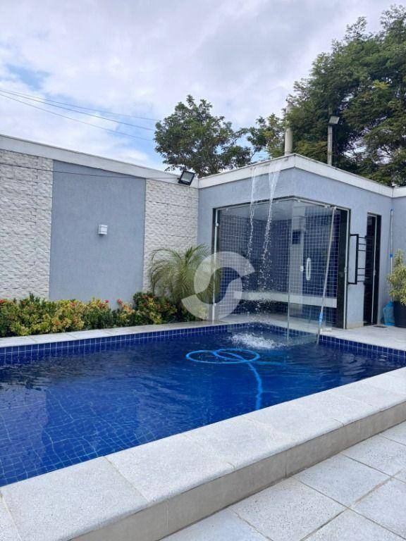 Casa à venda com 4 quartos, 271m² - Itaipu,Niterói