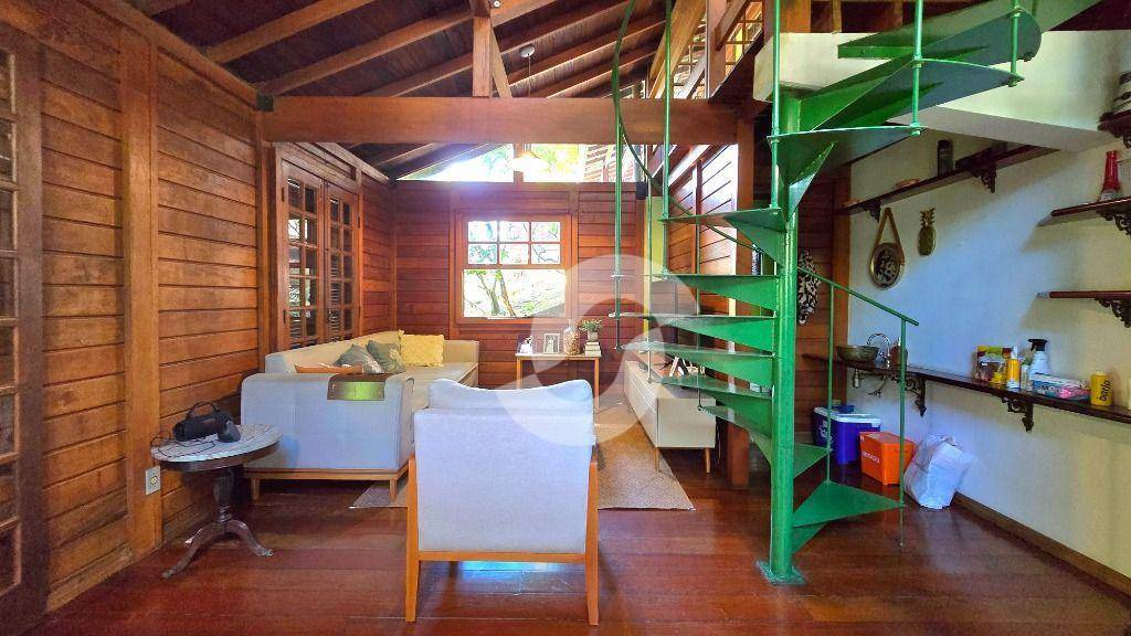 Casa à venda com 4 quartos, 360m² - Sape,Niterói
