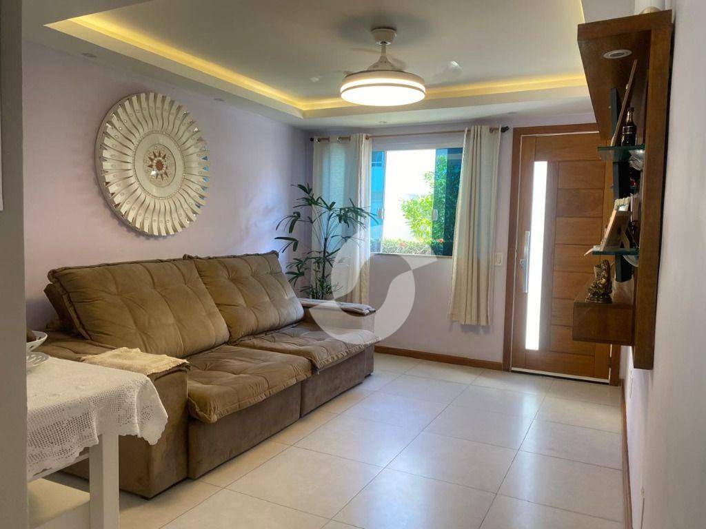 Casa à venda com 4 quartos, 106m² - Itaipu,Niterói