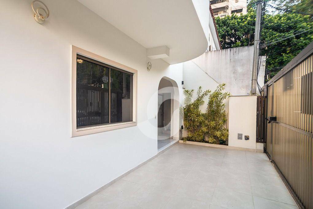 Casa à venda com 3 quartos, 230m² - Ingá,Niterói