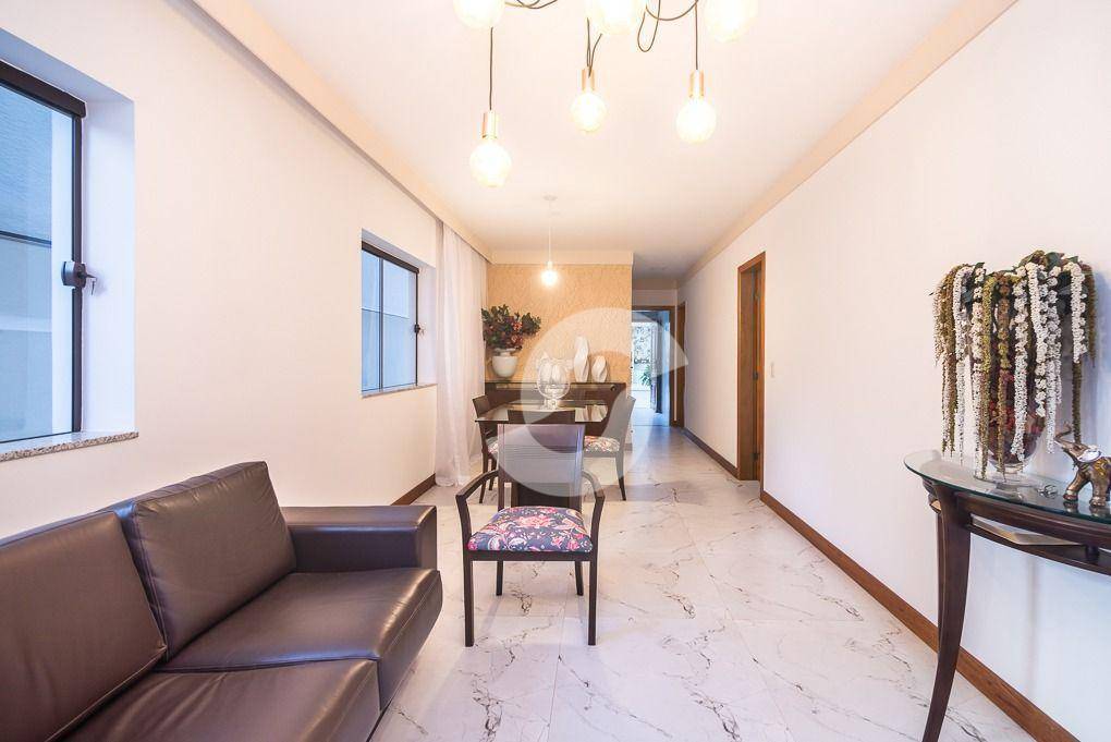 Casa à venda com 3 quartos, 230m² - Ingá,Niterói