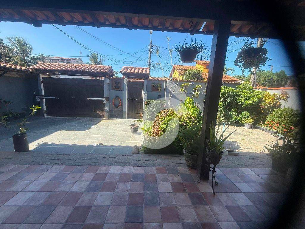 Casa à venda com 4 quartos, 137m² - Itaipu,Niterói