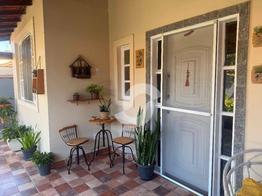 Casa à venda com 4 quartos, 137m² - Itaipu,Niterói