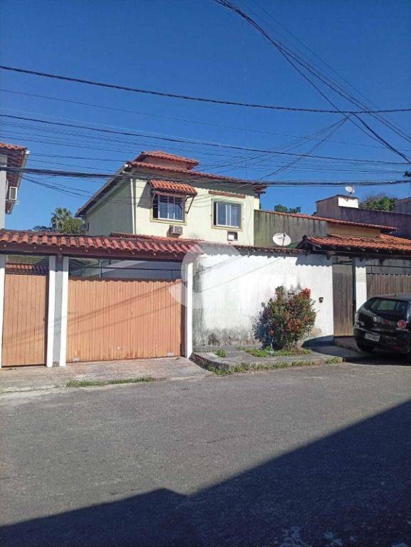 Casa à venda com 3 quartos, 121m² - Serra Grande,Niterói