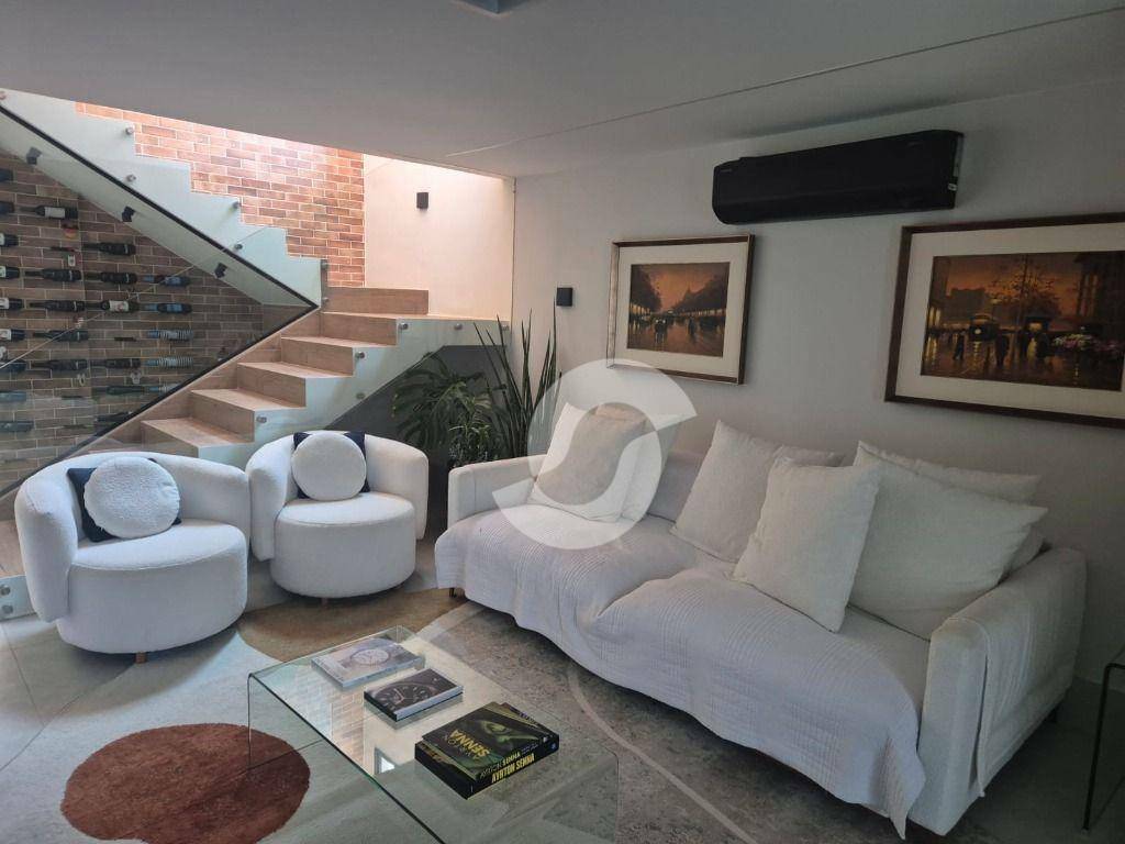 Casa à venda com 4 quartos, 196m² - Piratininga,Niterói