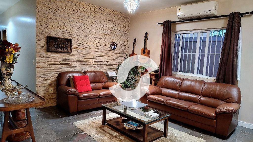 Casa à venda com 3 quartos, 163m² - Piratininga,Niterói