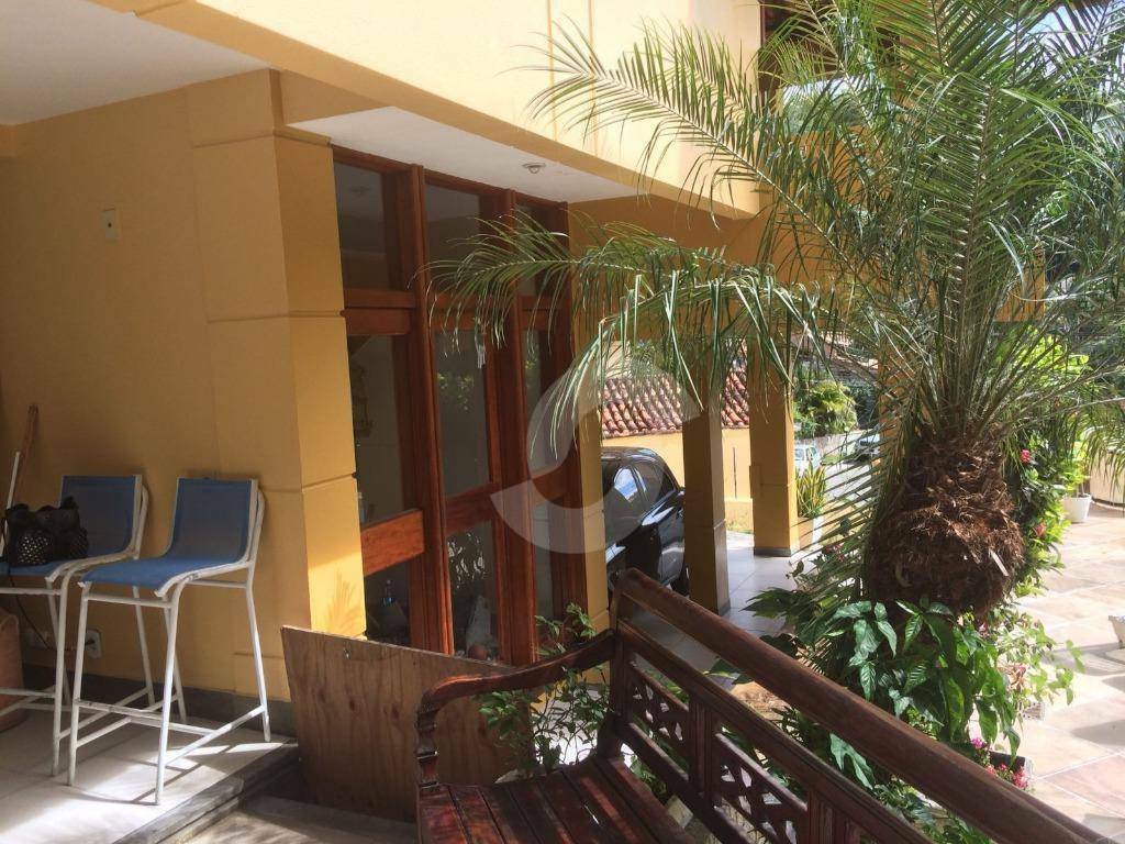 Casa à venda com 4 quartos, 600m² - Itacoatiara,Niterói
