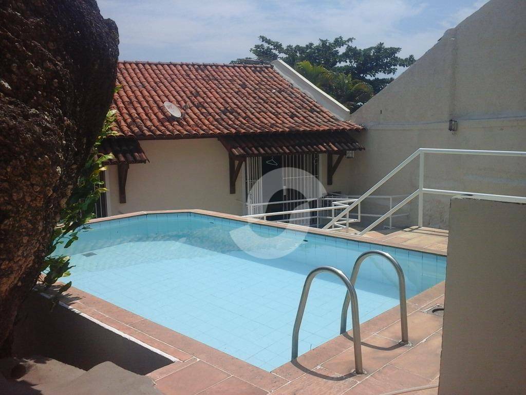 Casa à venda com 4 quartos, 280m² - São Francisco,Niterói