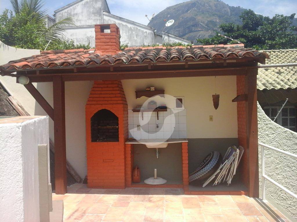 Casa à venda com 4 quartos, 280m² - São Francisco,Niterói