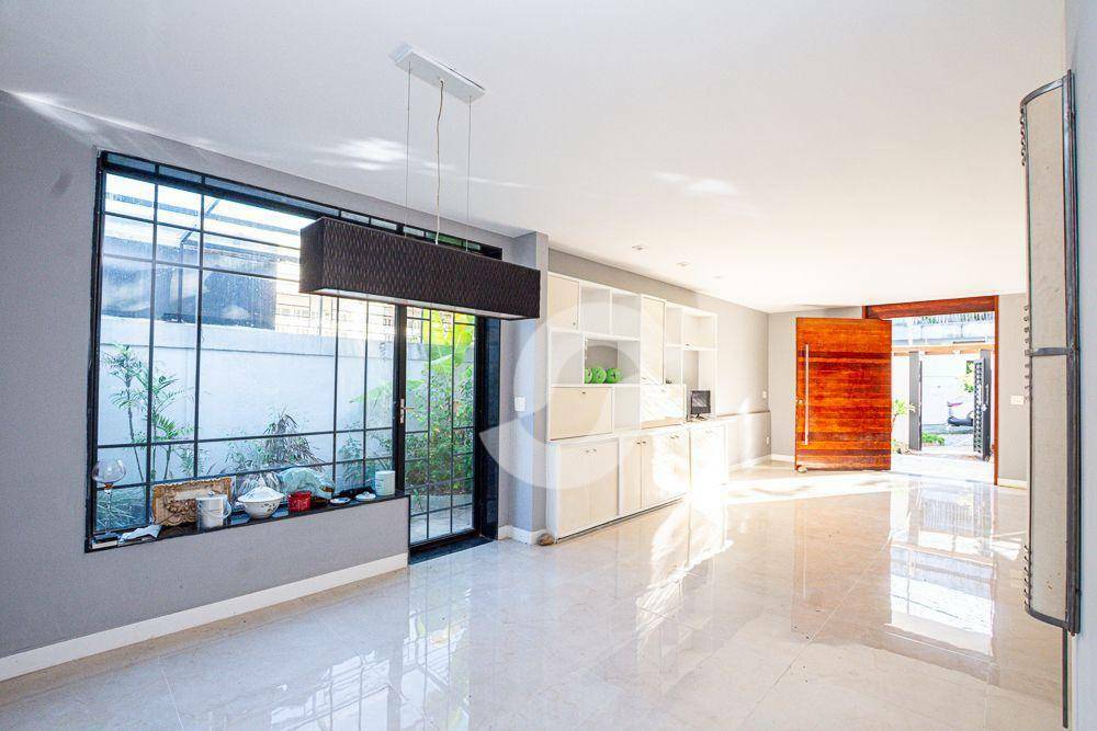 Casa à venda com 3 quartos, 184m² - São Francisco,Niterói