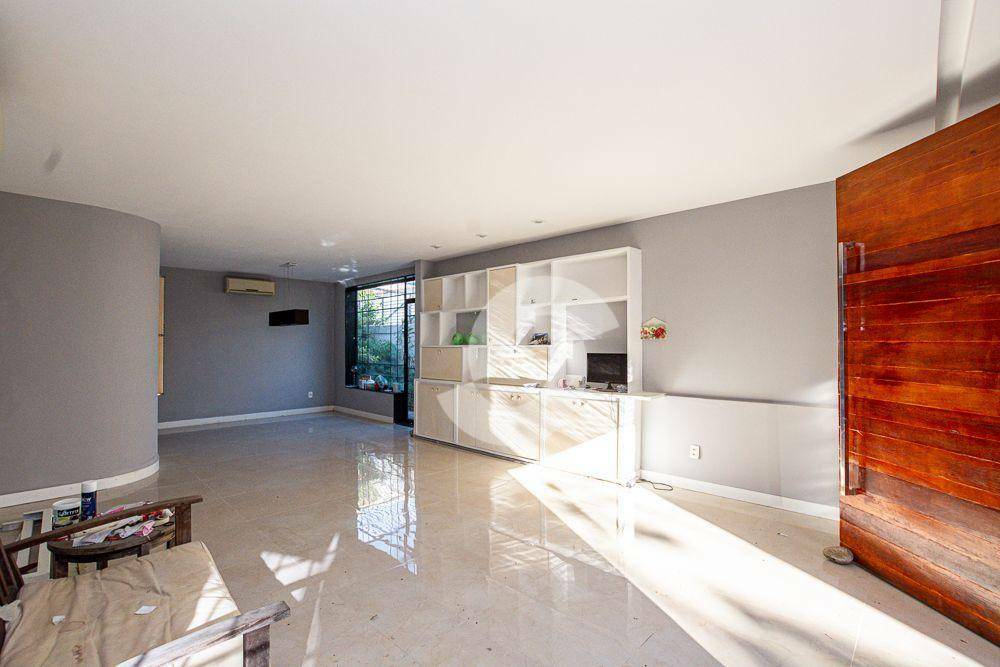 Casa à venda com 3 quartos, 184m² - São Francisco,Niterói