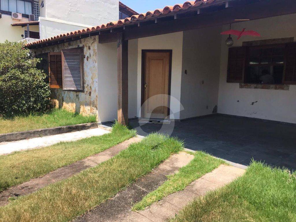 Casa à venda com 3 quartos, 176m² - Piratininga,Niterói