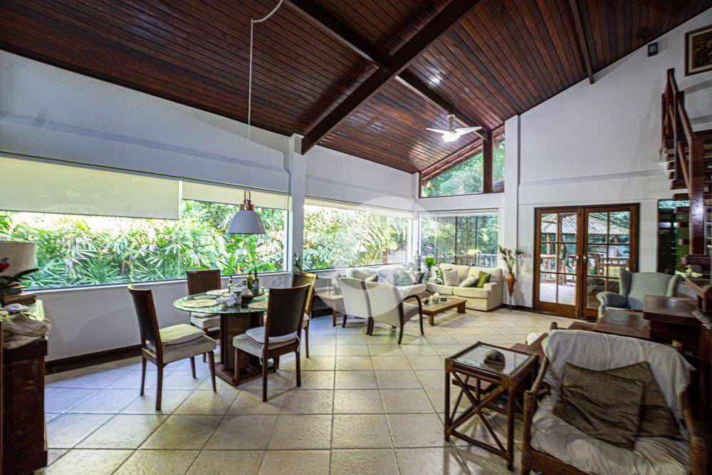  - Casa com 3 dormitórios à venda, 270 m² por R$ 1.640.000,00 - Serra Grande - Niterói/RJ