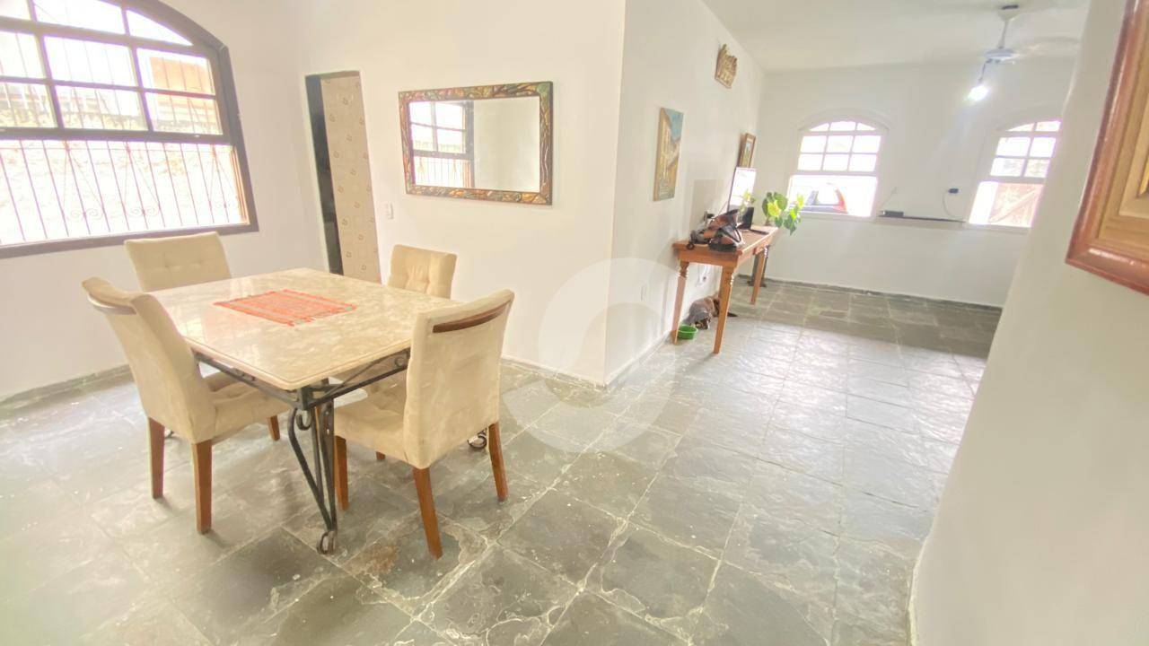 Casa à venda com 3 quartos, 180m² - Piratininga,Niterói