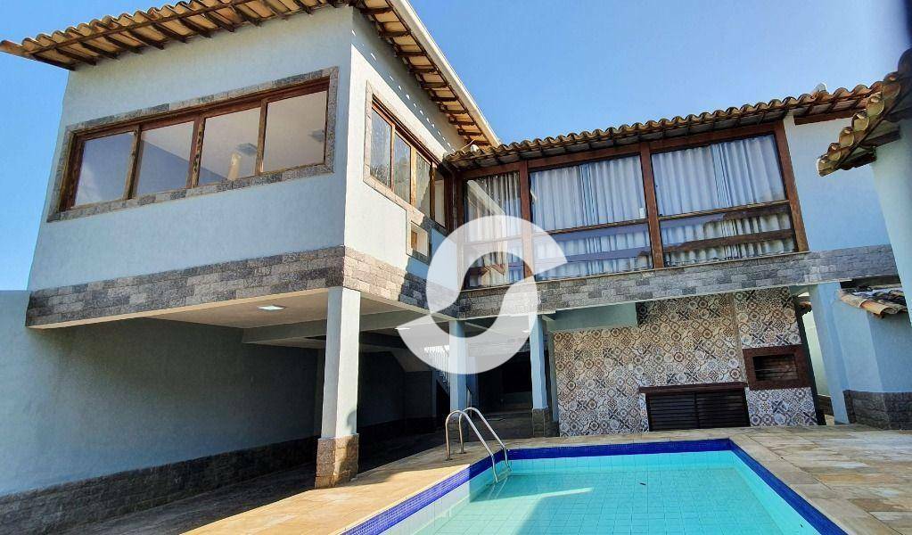 Casa à venda com 7 quartos, 399m² - Piratininga,Niterói