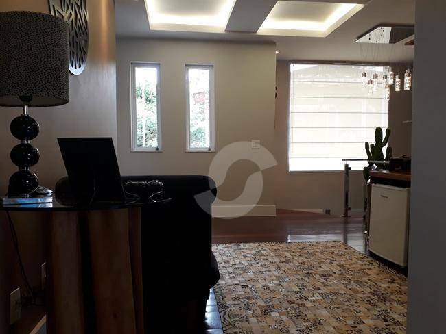 Casa à venda com 4 quartos, 300m² - Maria Paula,Niterói