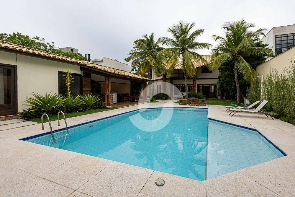 Casa à venda com 4 quartos, 659m² - Itacoatiara,Niterói