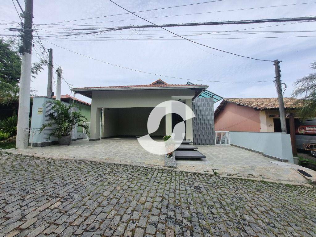 Casa à venda com 3 quartos, 427m² - Sape,Niterói
