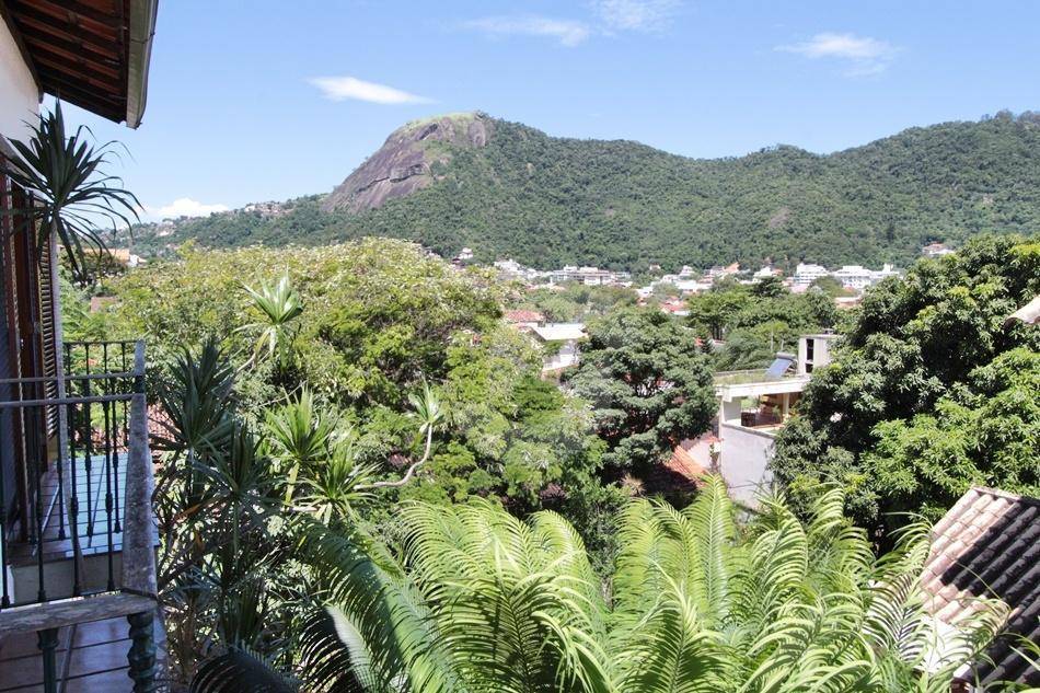 Casa à venda com 3 quartos, 300m² - São Francisco,Niterói