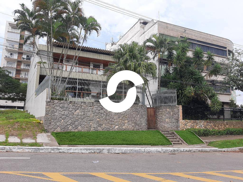 Casa à venda com 4 quartos, 300m² - Boa Viagem,Niterói