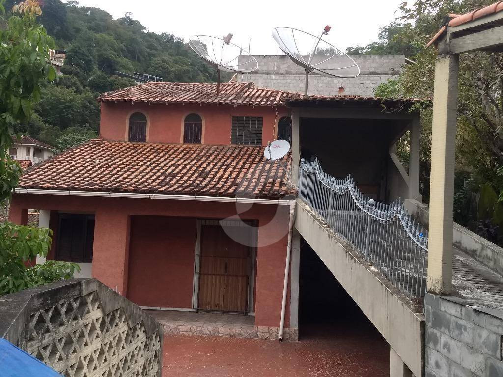 Casa à venda com 4 quartos, 160m² - Santa Rosa,Niterói