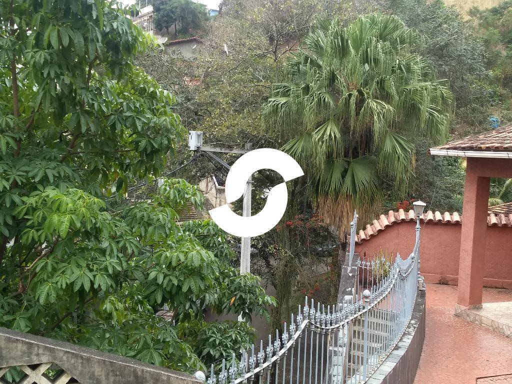 Casa à venda com 4 quartos, 160m² - Santa Rosa,Niterói