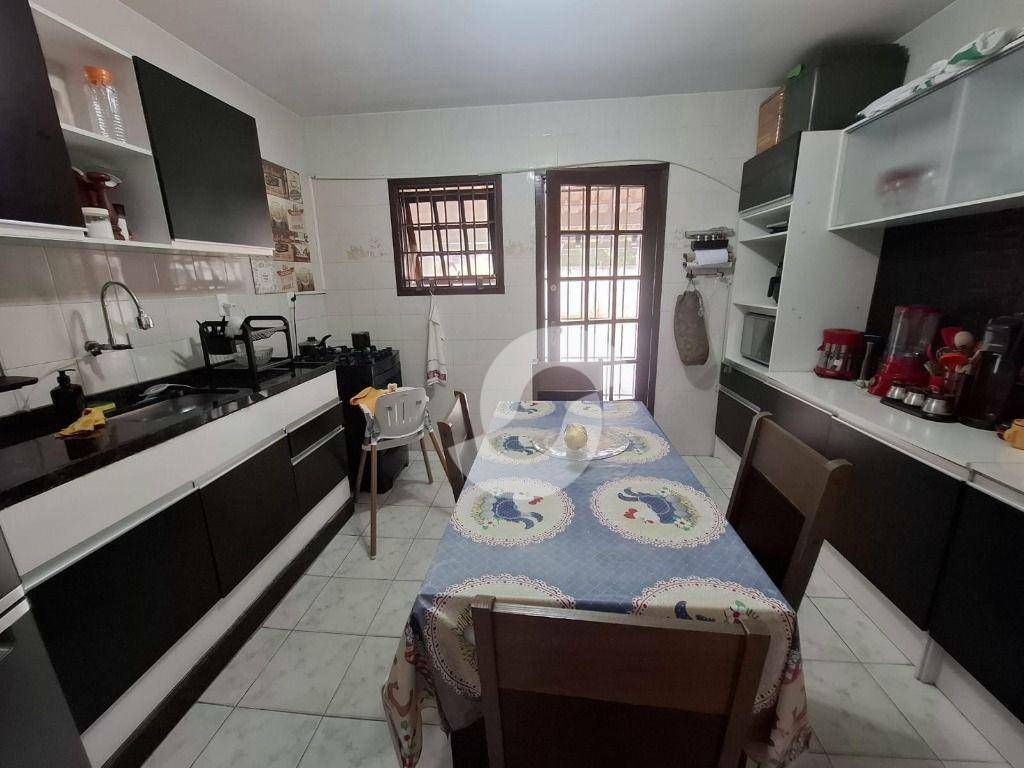 Casa à venda com 2 quartos, 76m² - Maravista,Niterói