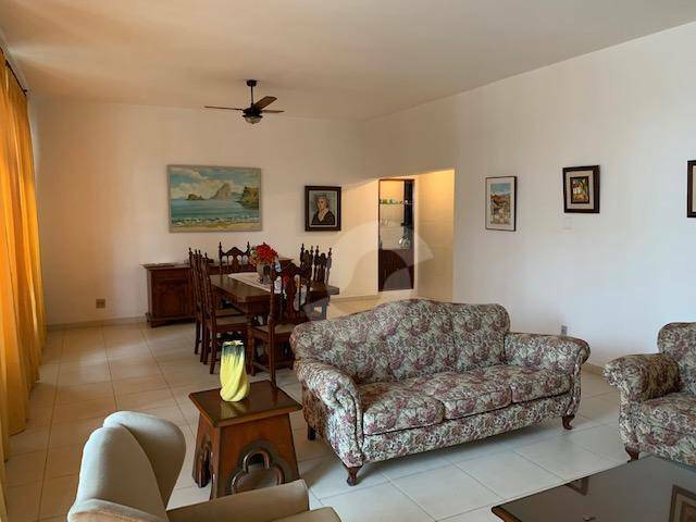 Casa à venda com 3 quartos, 200m² - São Francisco,Niterói