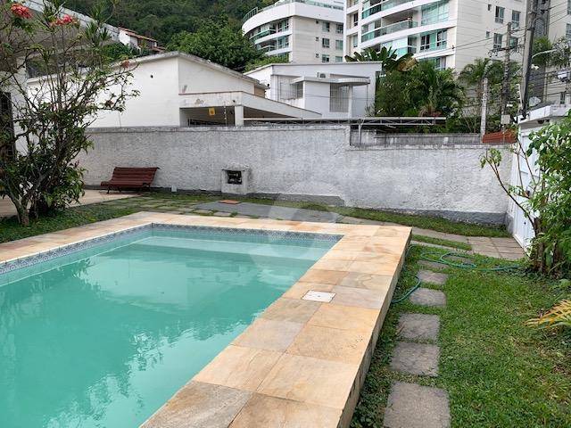Casa à venda com 3 quartos, 200m² - São Francisco,Niterói