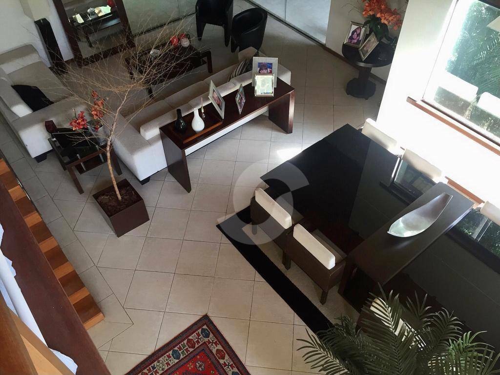  - Casa com 3 dormitórios à venda, 215 m² por R$ 1.050.000,00 - Pendotiba - Niterói/RJ