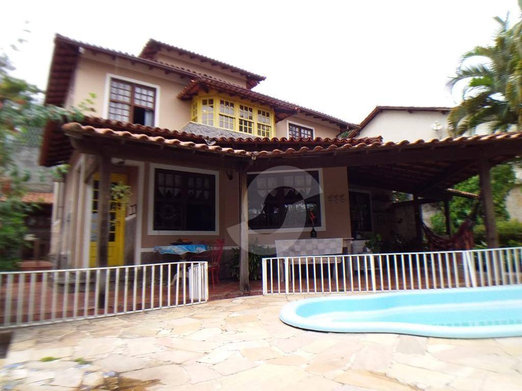 Casa à venda com 4 quartos, 144m² - Badu,Niterói