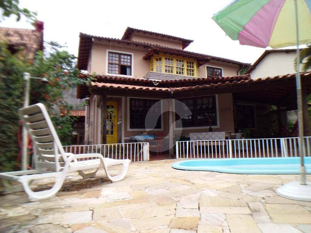 Casa à venda com 4 quartos, 144m² - Badu,Niterói
