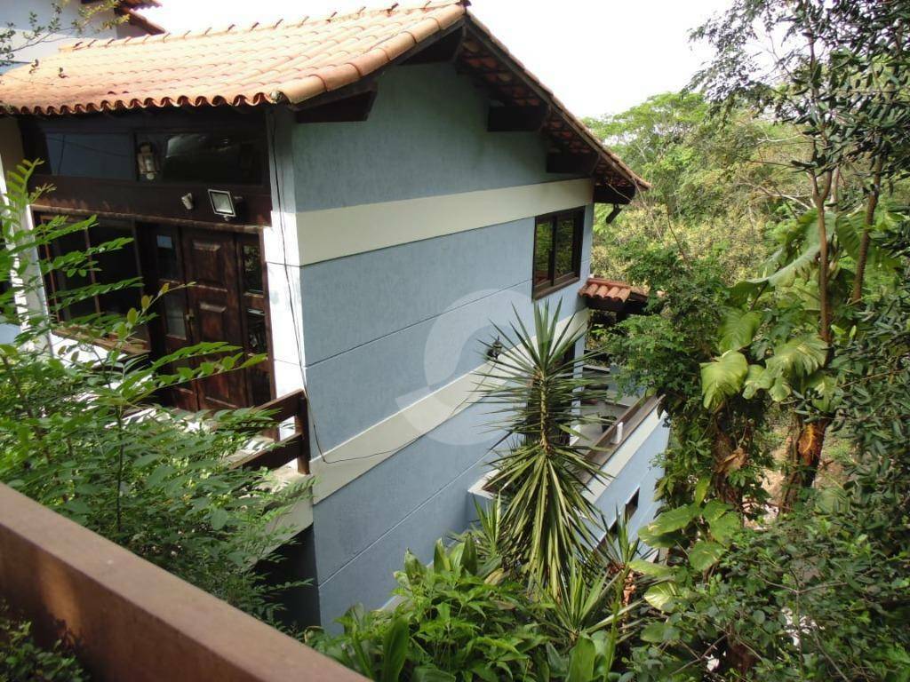 Casa à venda com 5 quartos, 750m² - Itaipu,Niterói