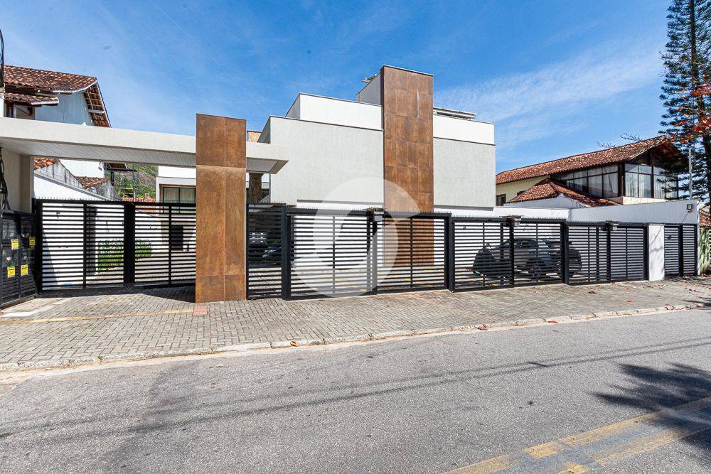 Casa à venda com 4 quartos, 202m² - Itaipu,Niterói