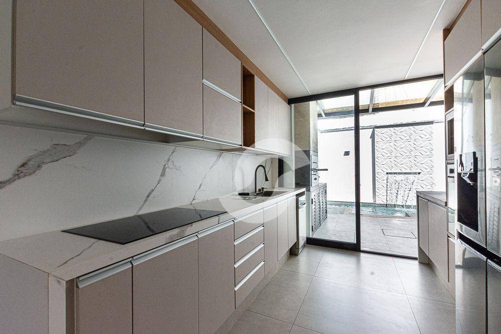  - Casa com 4 dormitórios à venda, 201 m² por R$ 1.450.000,00 - Itaipu - Niterói/RJ