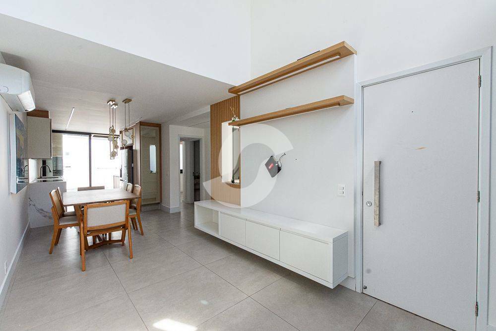 Casa à venda com 4 quartos, 202m² - Itaipu,Niterói