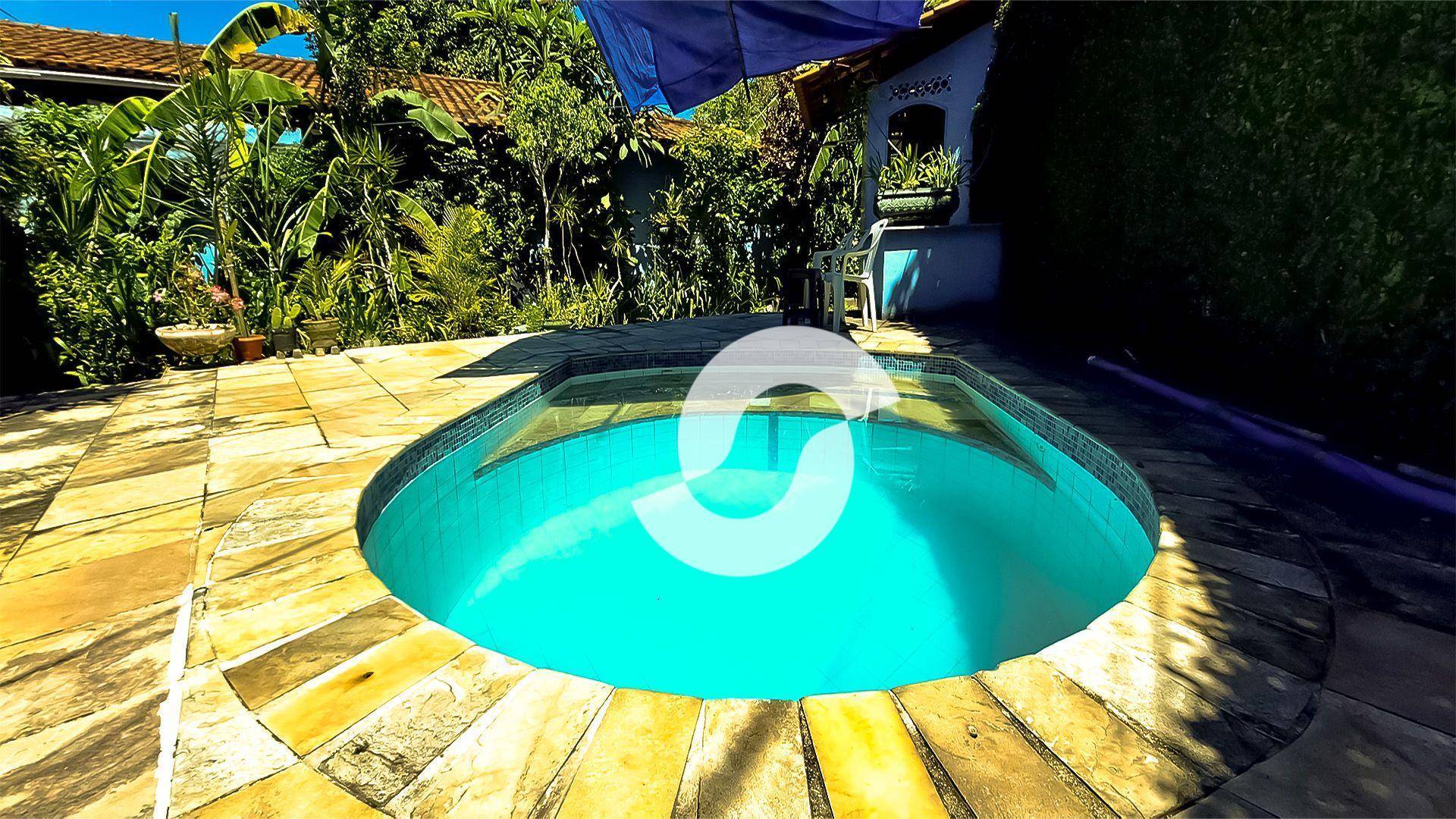 Casa à venda com 3 quartos, 350m² - Piratininga,Niterói