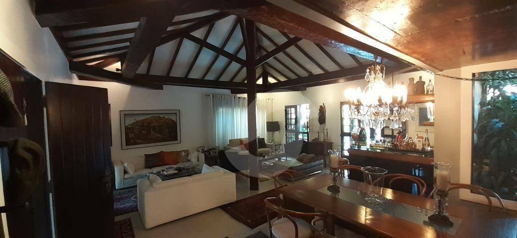 Casa à venda com 4 quartos, 202m² - Vila Progresso,Niterói