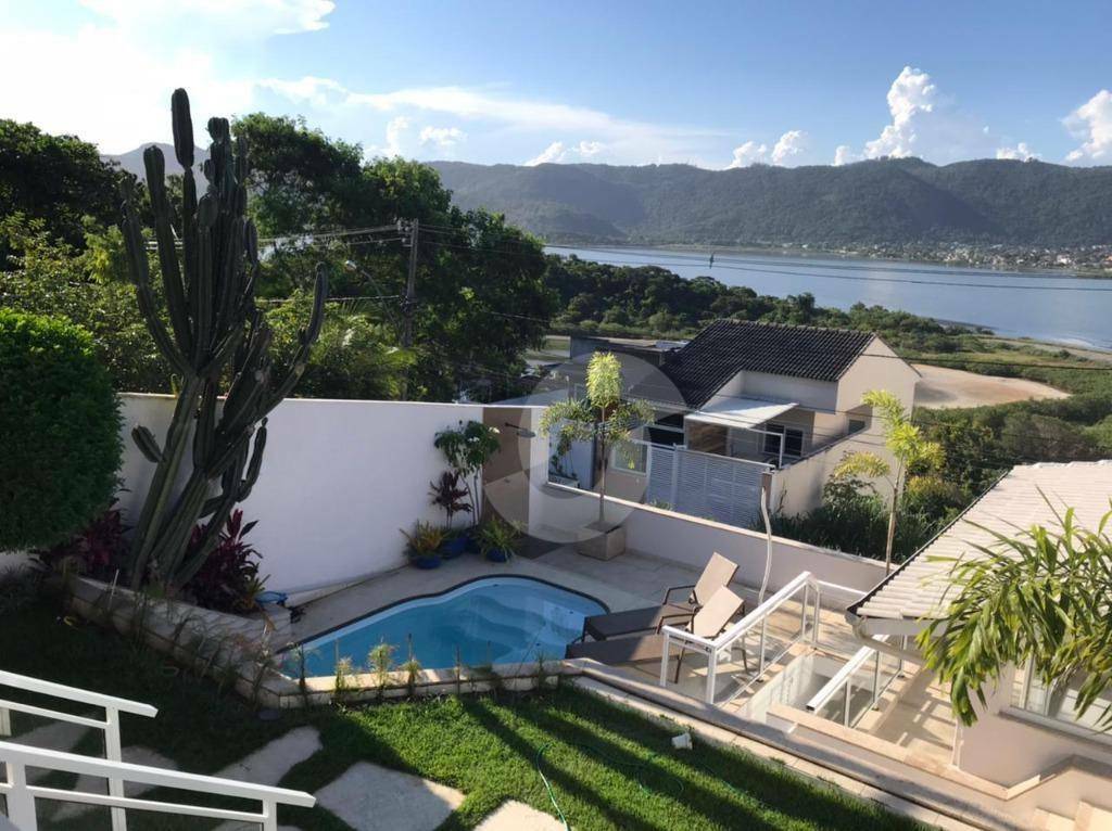 - Casa à venda, 450 m² por R$ 3.200.000,00 - Camboinhas - Niterói/RJ