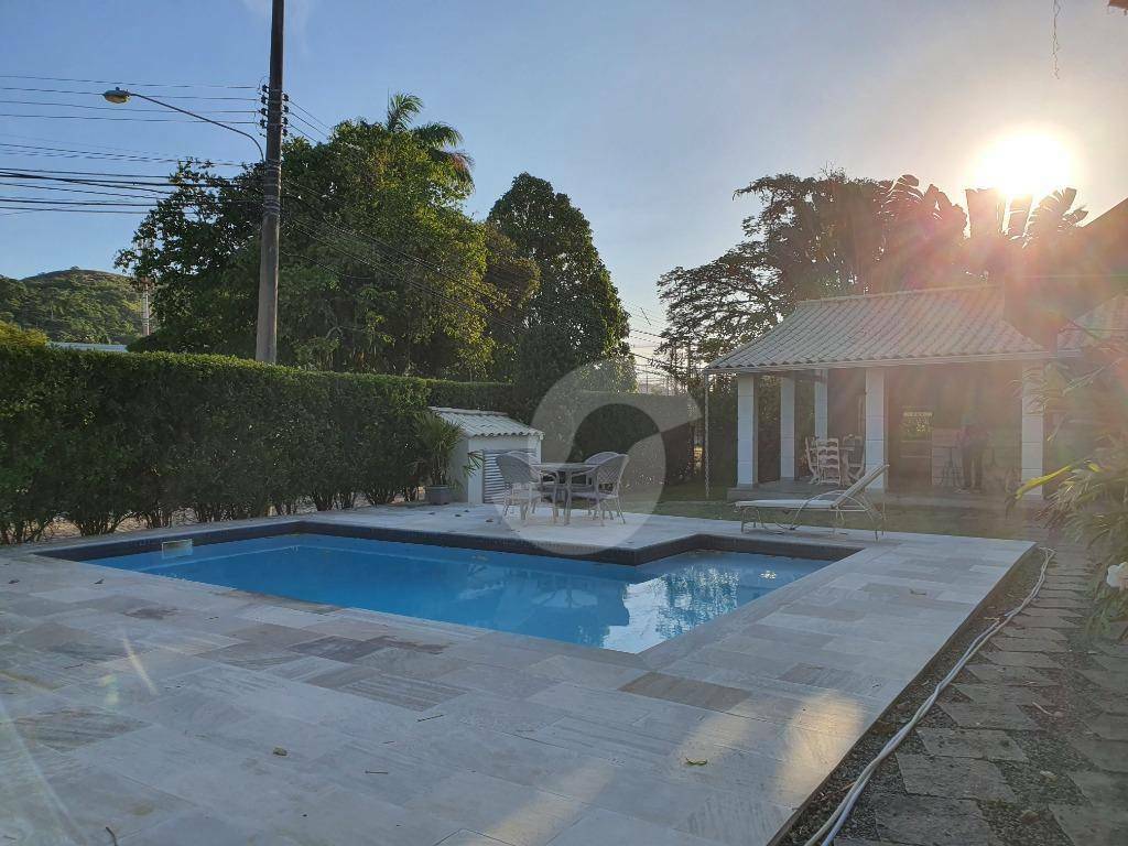 Casa à venda com 5 quartos, 440m² - Santo Antônio,Niterói
