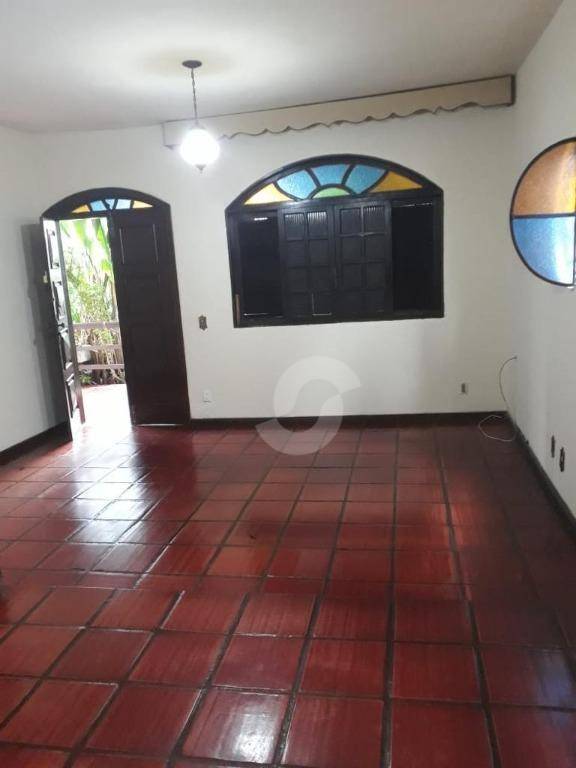 Casa à venda com 3 quartos, 120m² - Largo da Batalha,Niterói