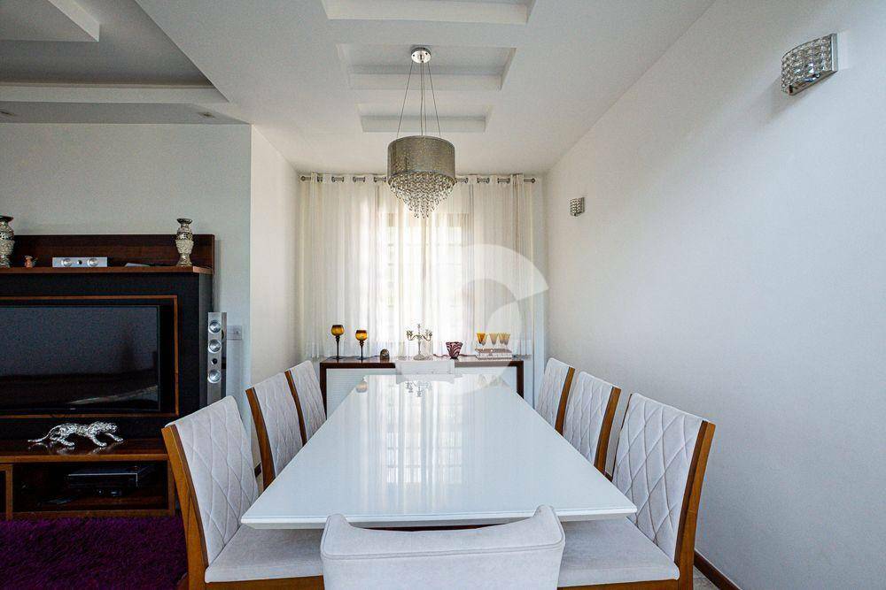Casa à venda com 5 quartos, 460m² - Camboinhas,Niterói