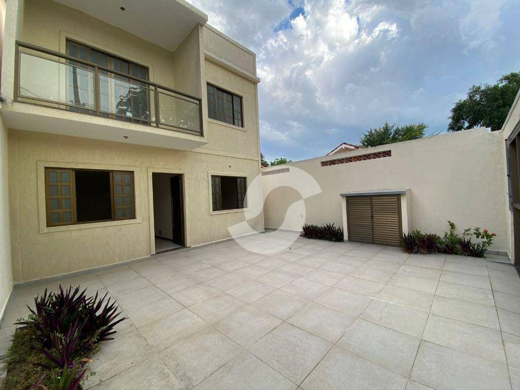 Casa à venda com 4 quartos, 180m² - São Francisco,Niterói