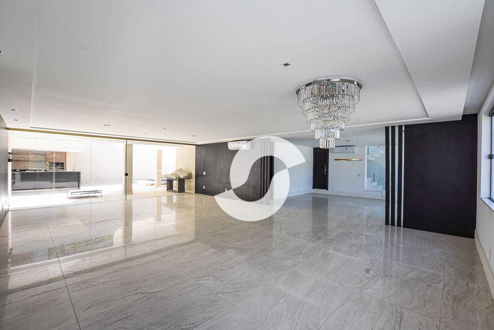 Casa à venda com 5 quartos, 600m² - São Francisco,Niterói