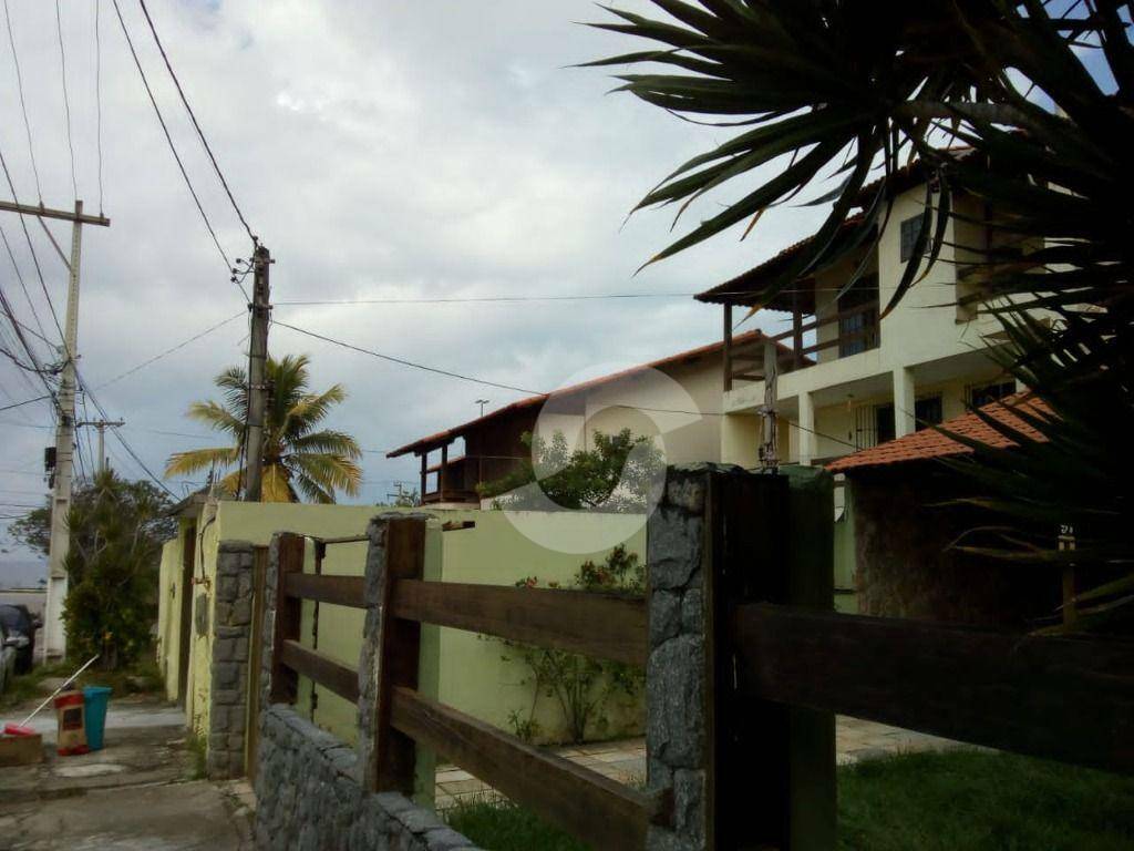 Casa à venda com 3 quartos, 290m² - Piratininga,Niterói