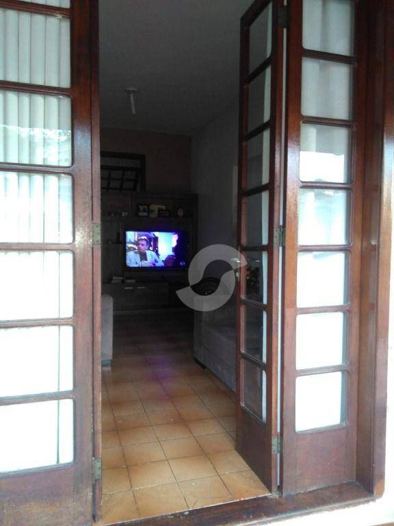  - 4 casas com 8 dormitórios à venda por R$ 510.000,00 - Fonseca - Niterói/RJ